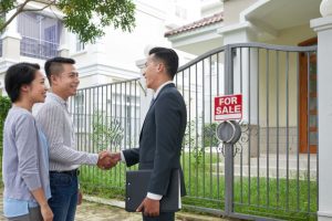 How To Sell Your House Fast in a Slow Market